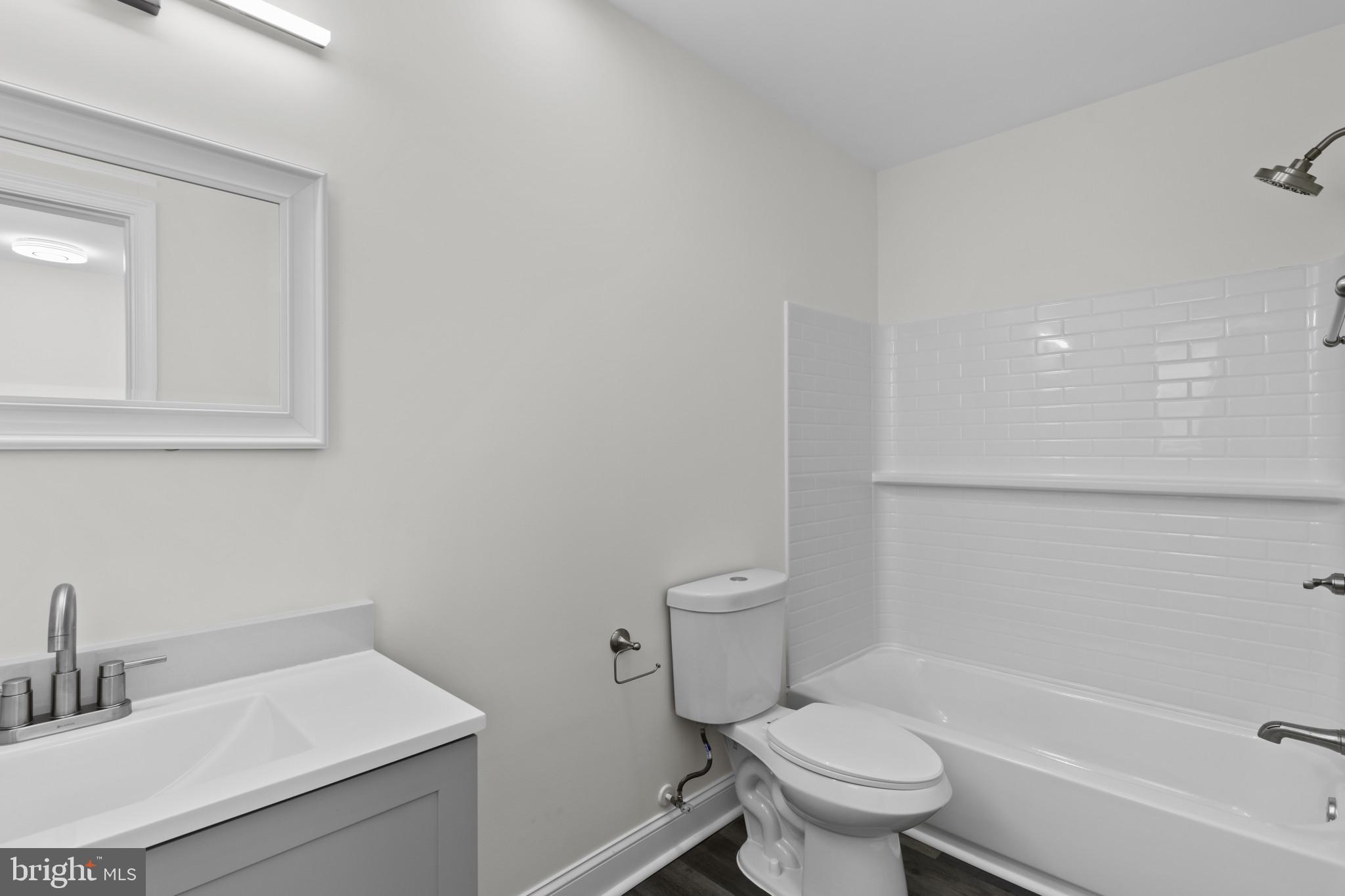 CLEARWOOD - Residential