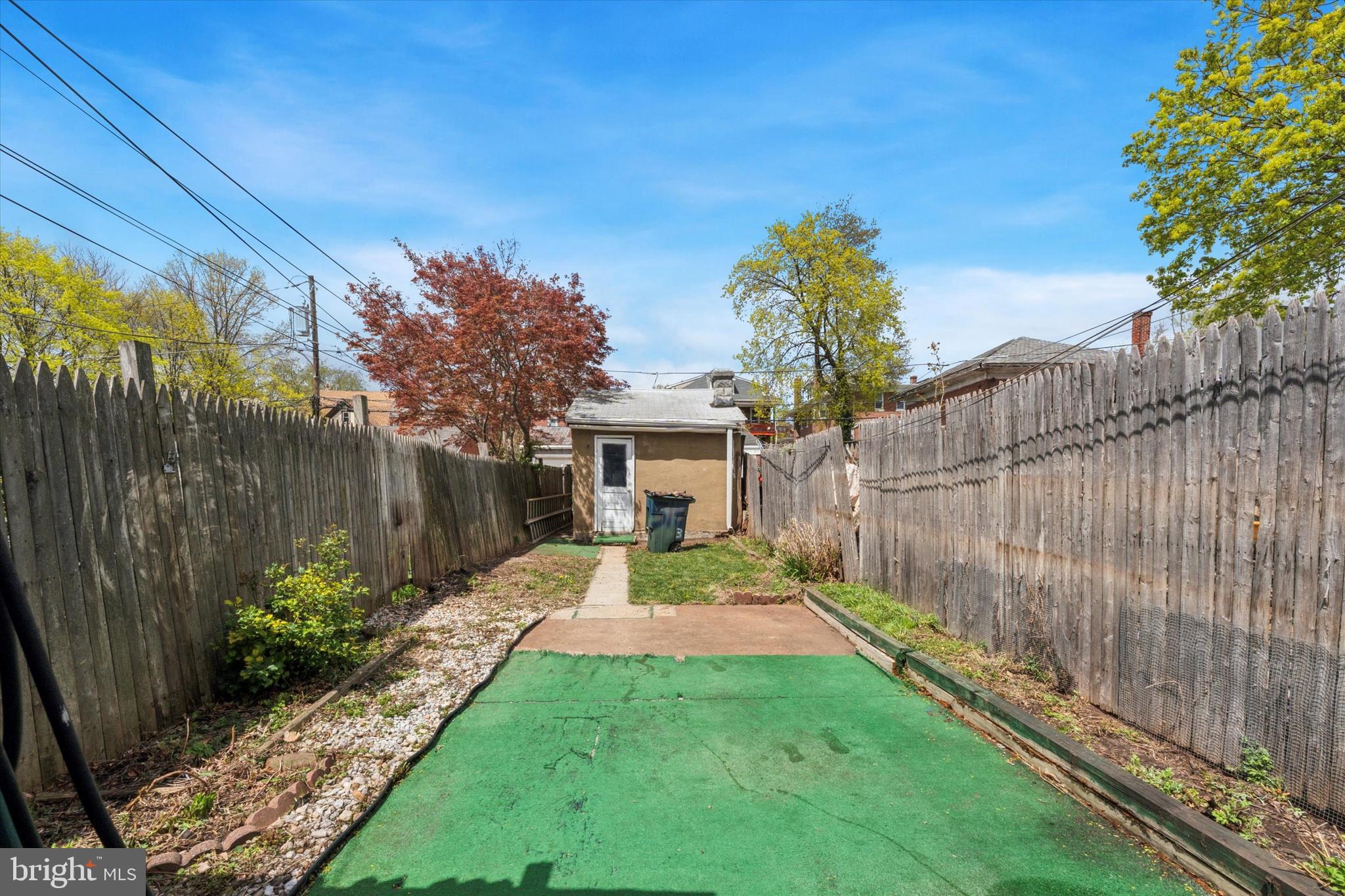 NORRISTOWN - Residential