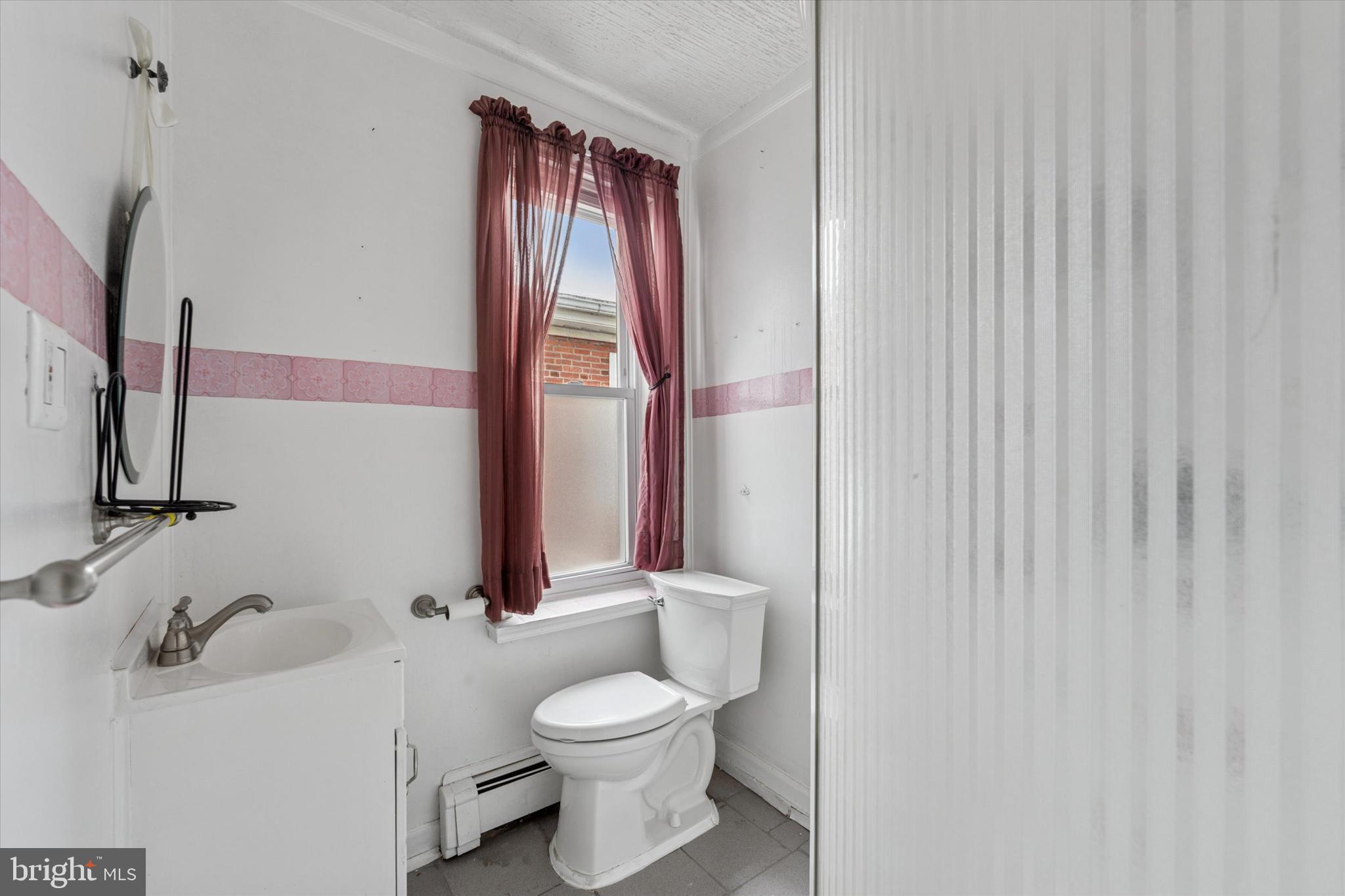 NORRISTOWN - Residential