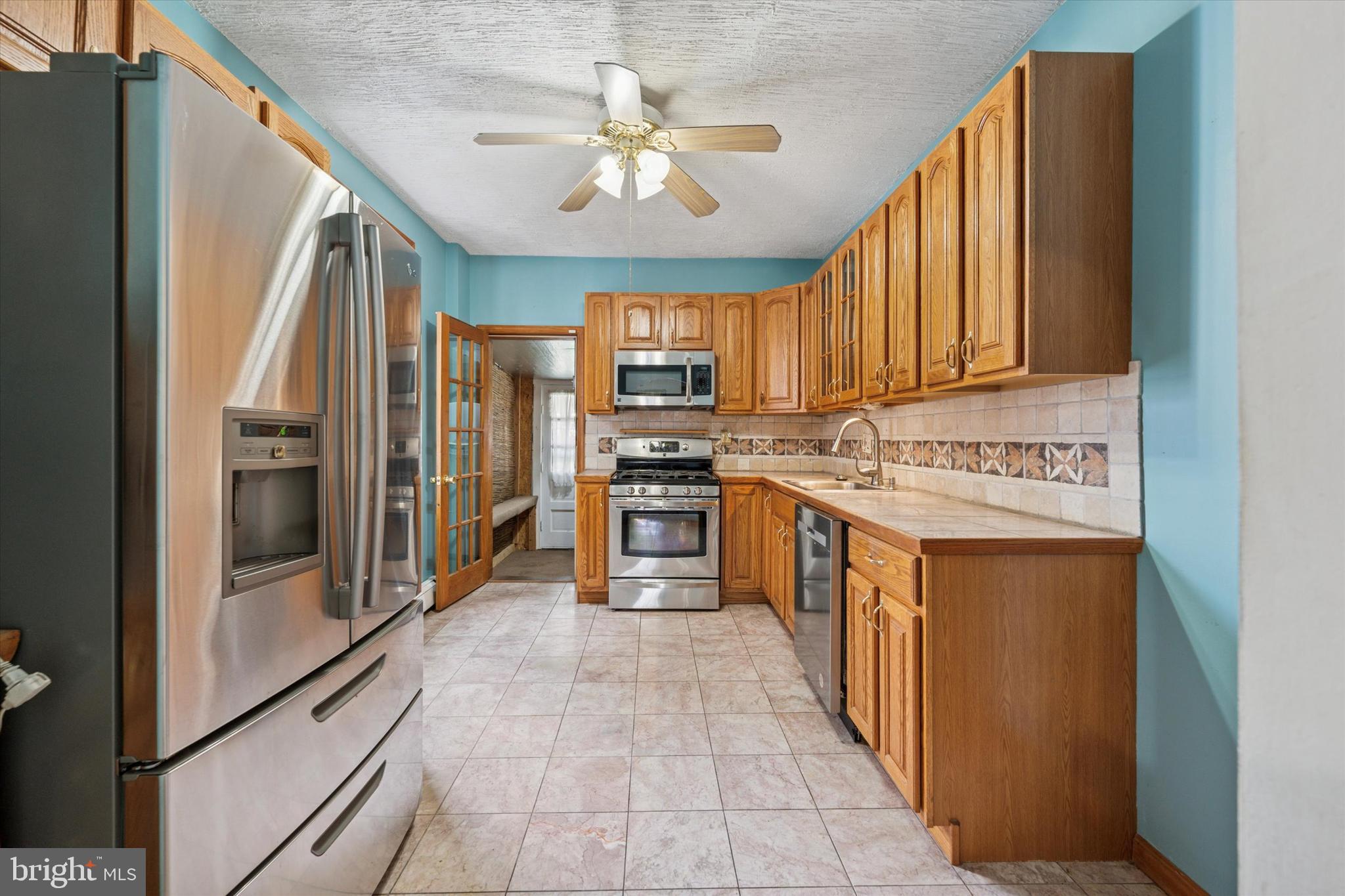 NORRISTOWN - Residential