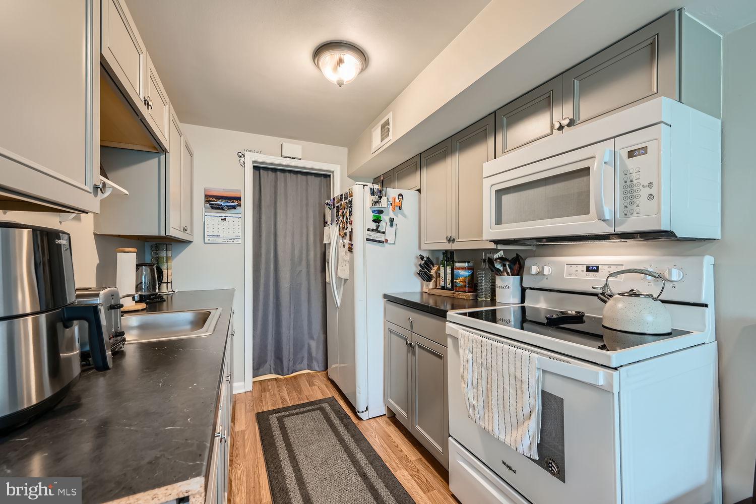 BROOKSHIRE - Residential Lease