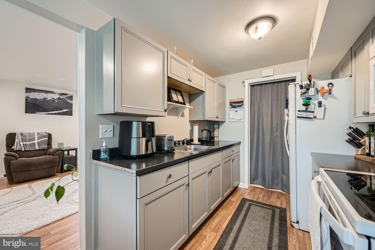 BROOKSHIRE - Residential Lease