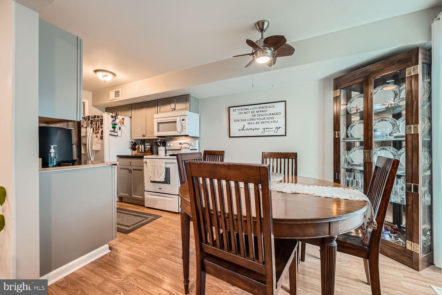 BROOKSHIRE - Residential Lease