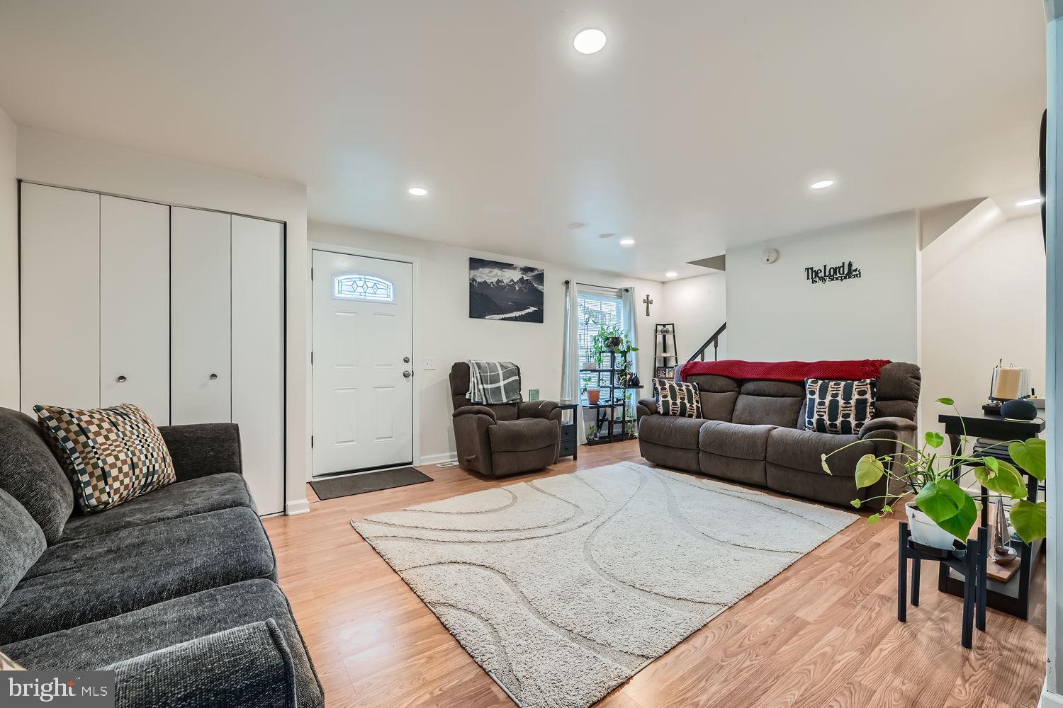 BROOKSHIRE - Residential Lease