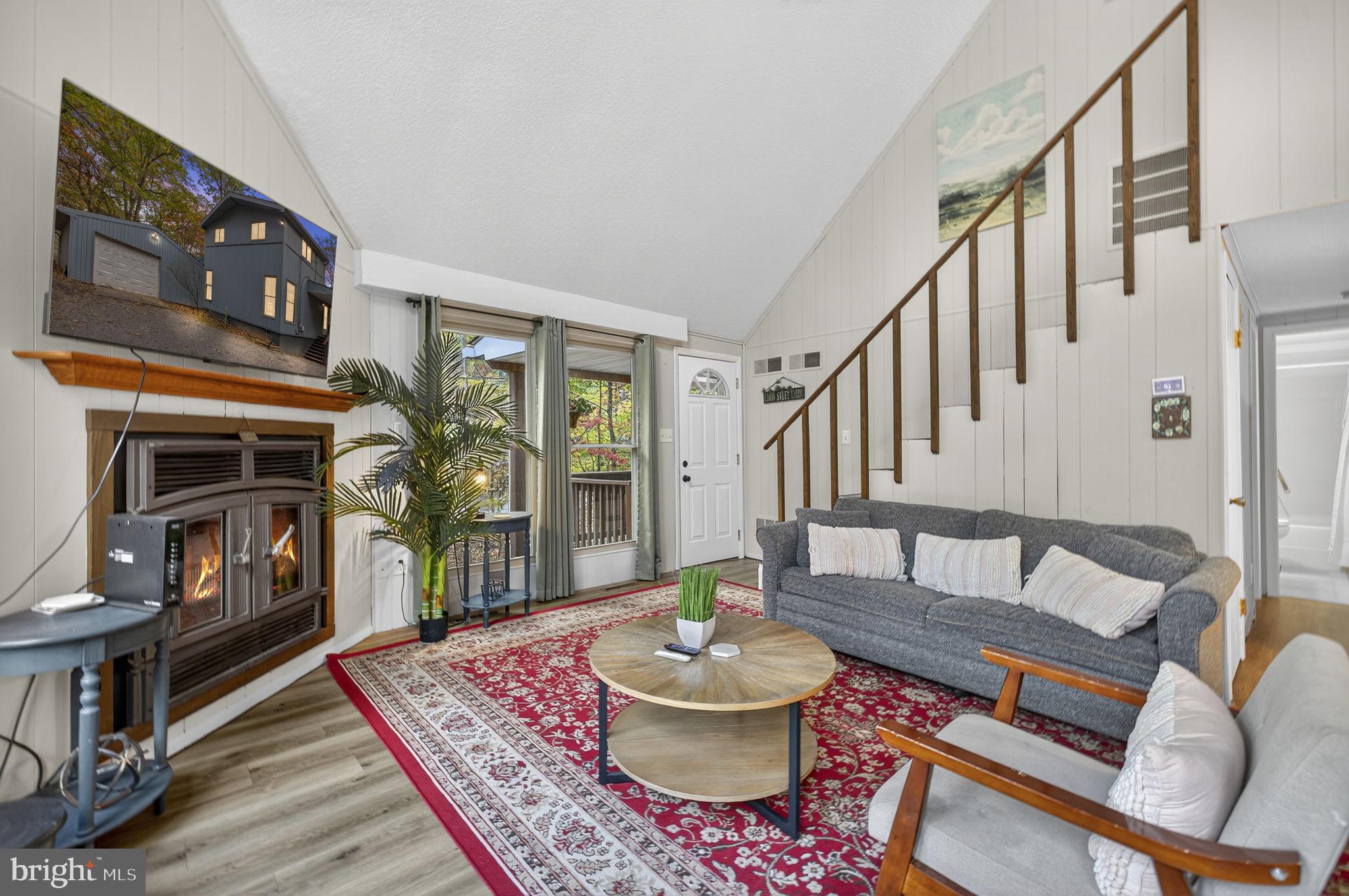 THE WOODS - Residential