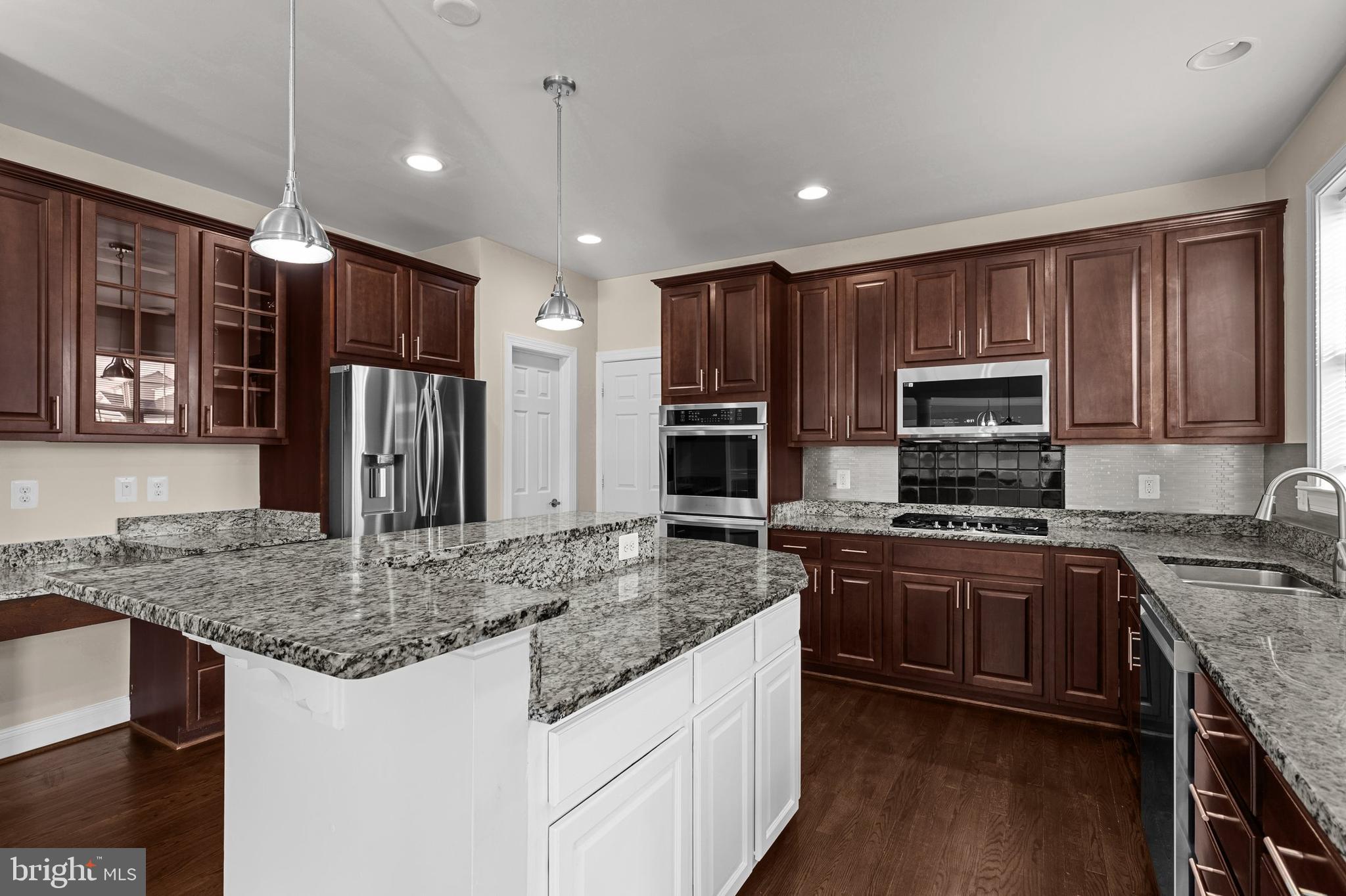 BELMONT GLEN VILLAGE - Residential