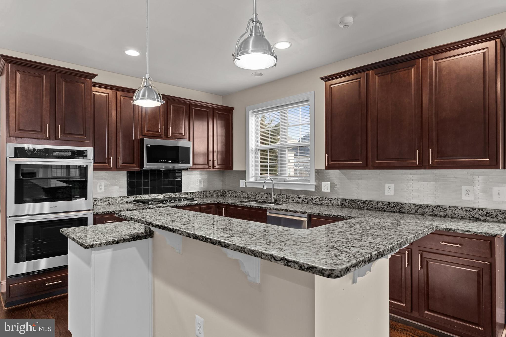 BELMONT GLEN VILLAGE - Residential