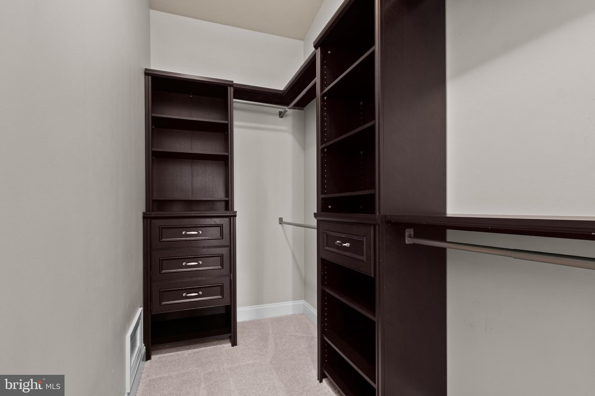 BELMONT GLEN VILLAGE - Residential