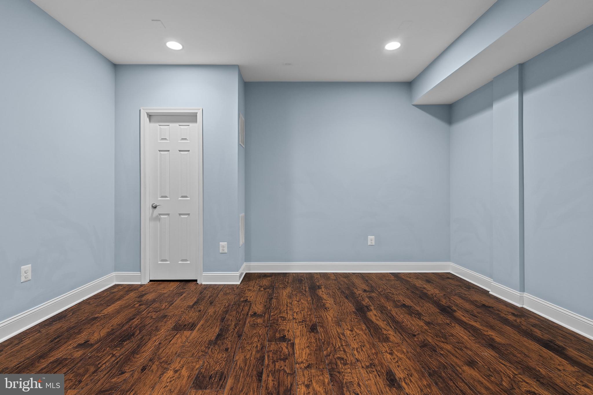 BELMONT GLEN VILLAGE - Residential