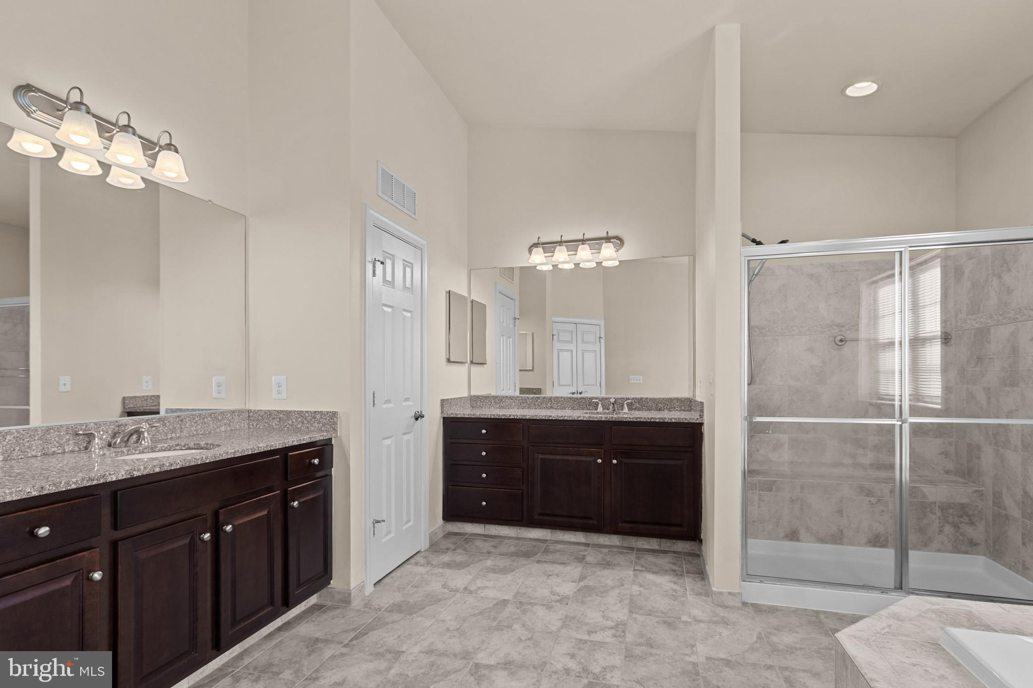 BELMONT GLEN VILLAGE - Residential