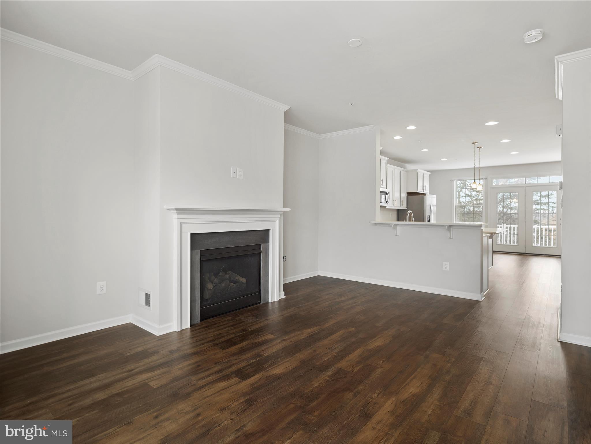 SPRING BANK - Residential