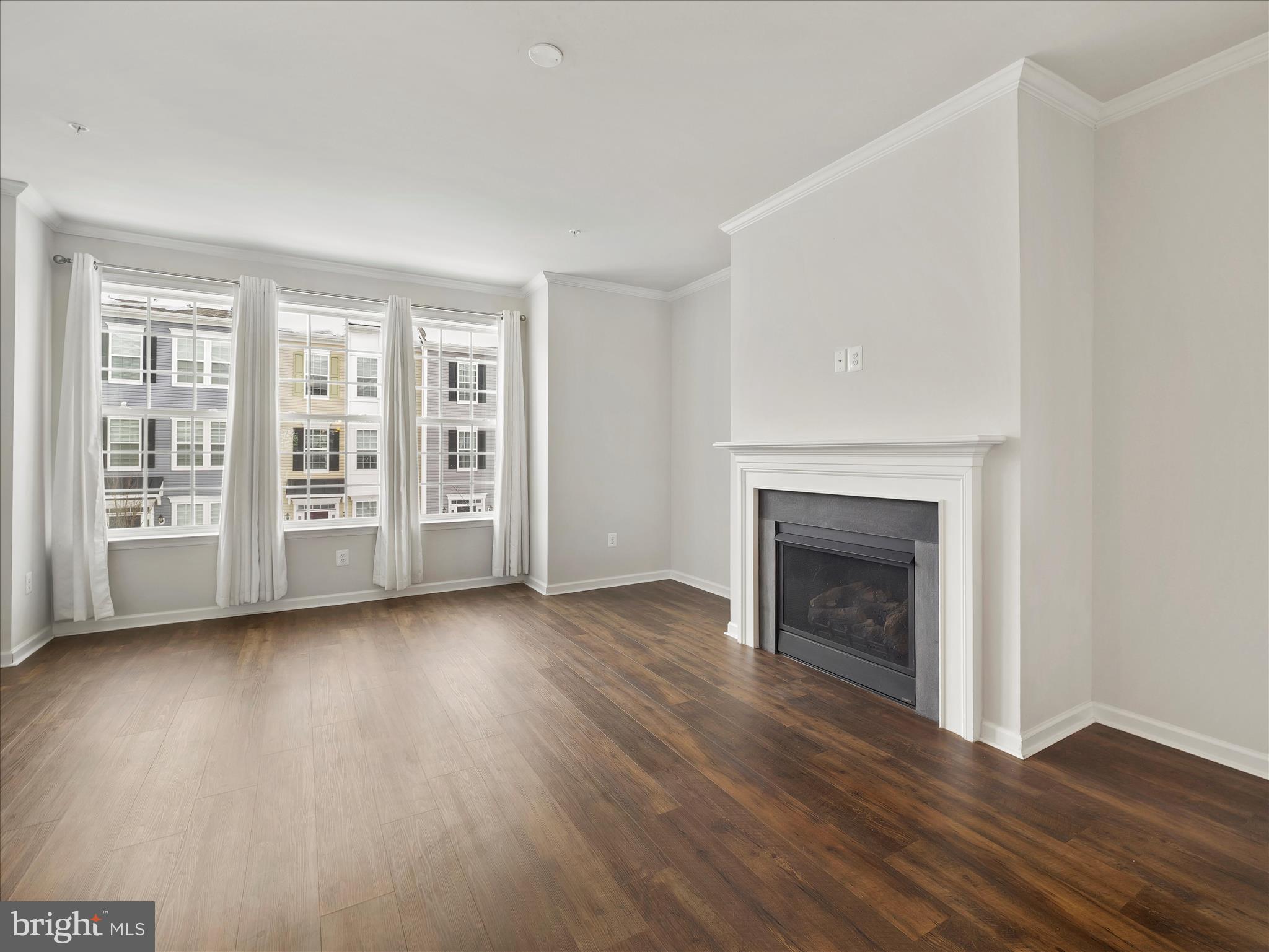 SPRING BANK - Residential