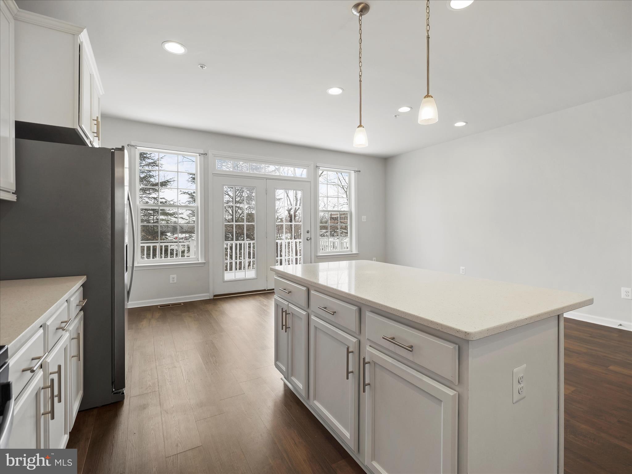 SPRING BANK - Residential