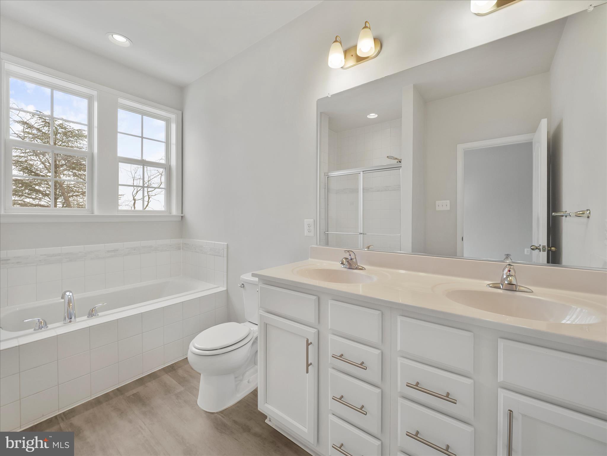 SPRING BANK - Residential