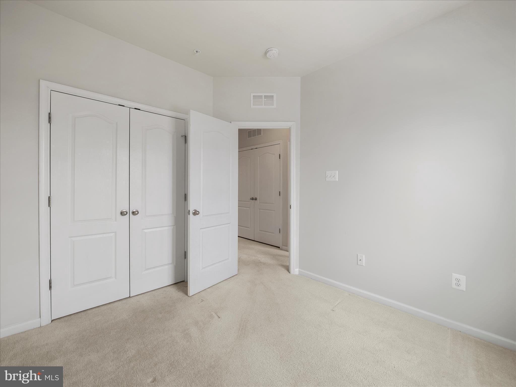 SPRING BANK - Residential