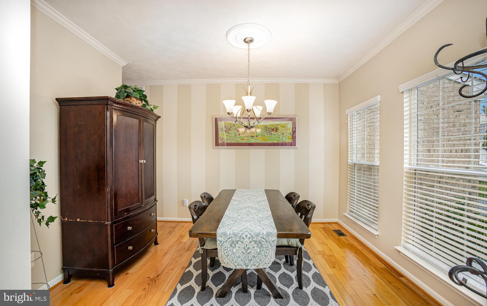 HAMPTON OAKS - Residential Lease