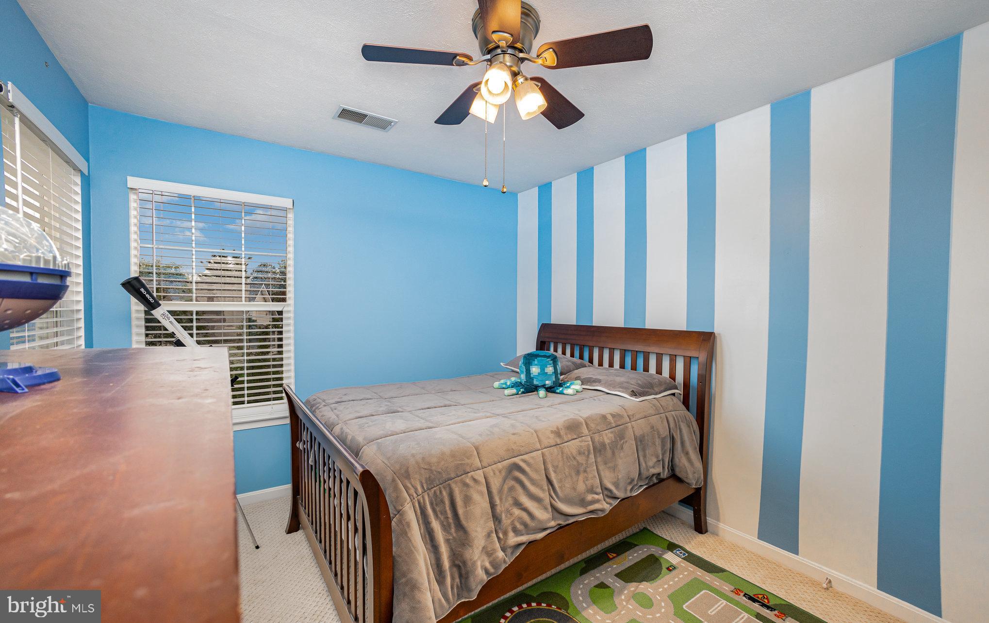 HAMPTON OAKS - Residential Lease