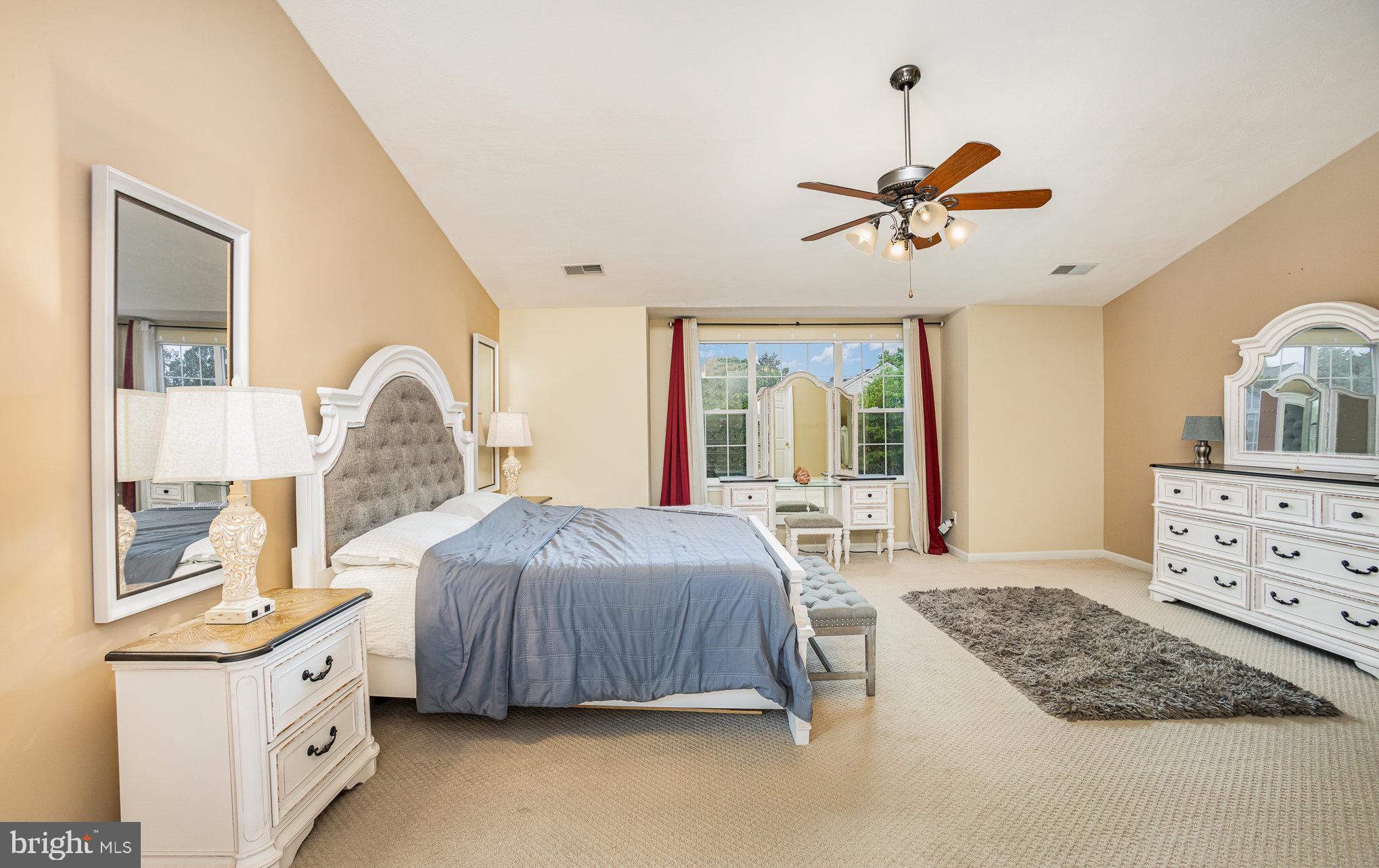 HAMPTON OAKS - Residential Lease