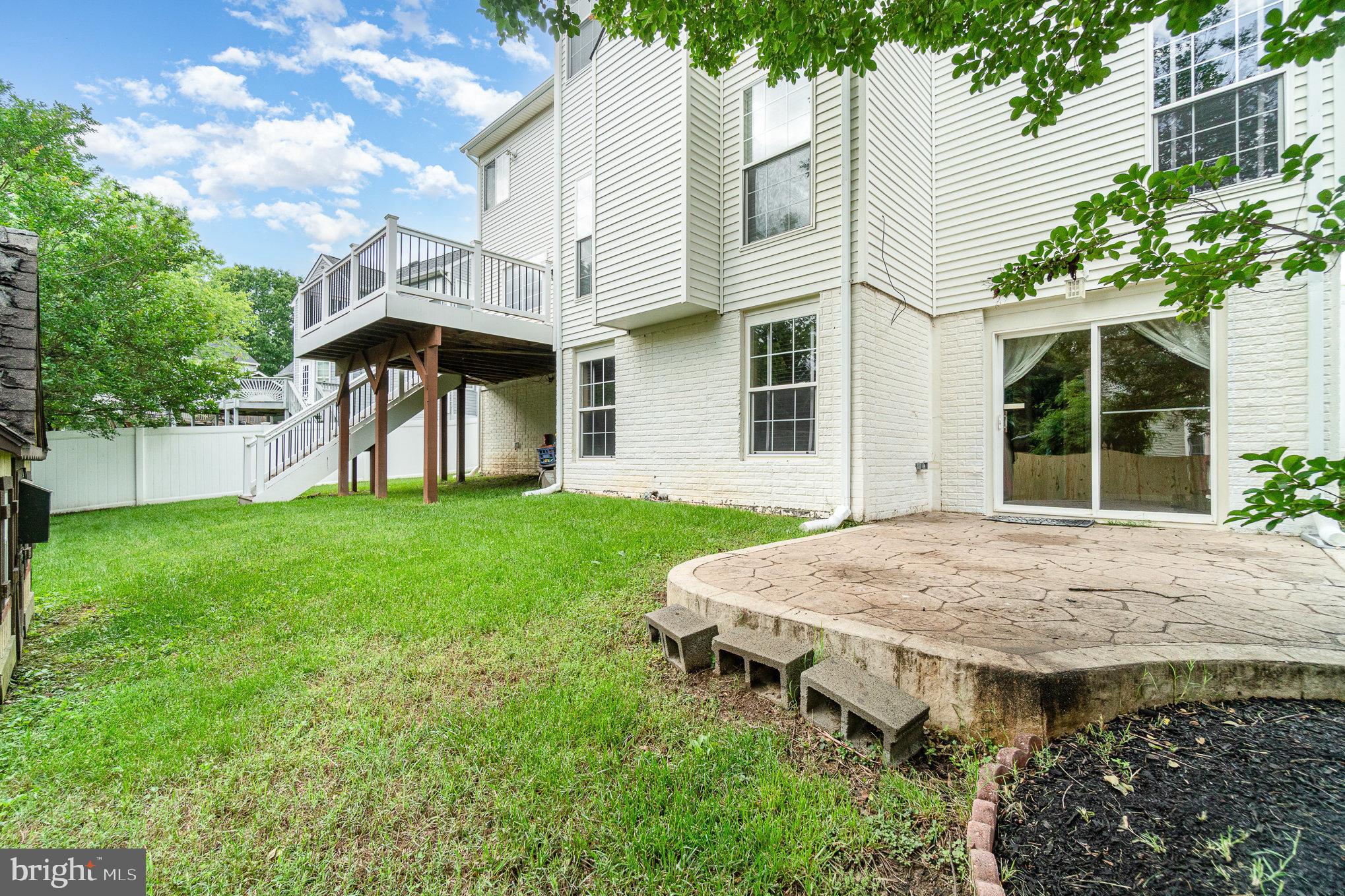 HAMPTON OAKS - Residential Lease