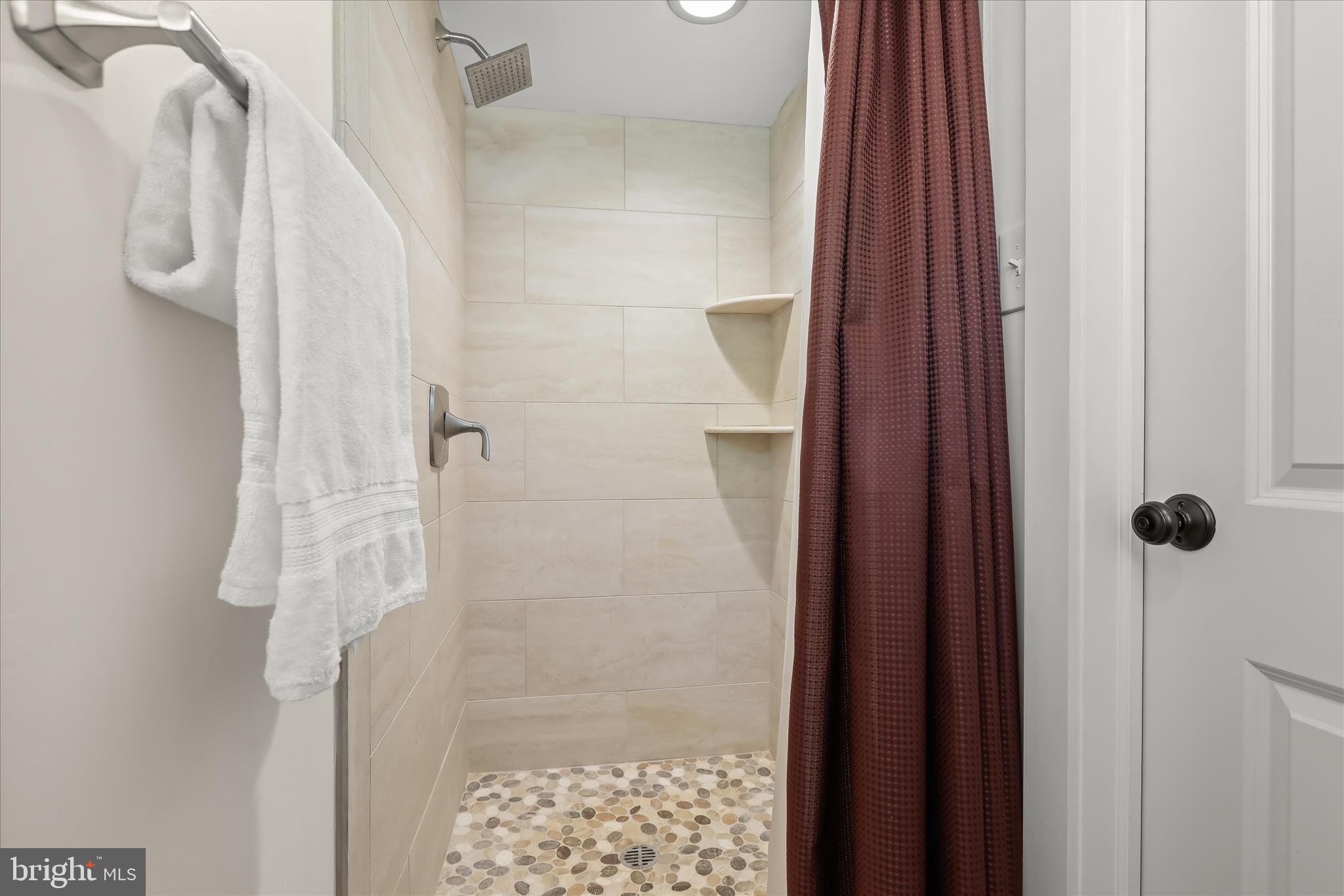 ROLLINGWOOD - Residential