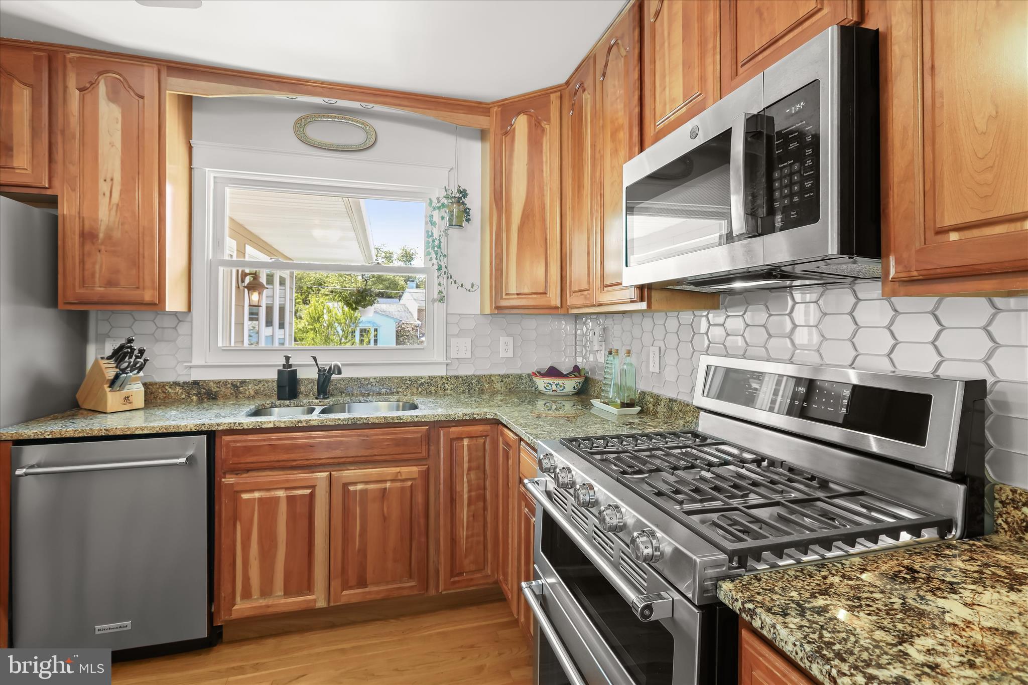ROLLINGWOOD - Residential