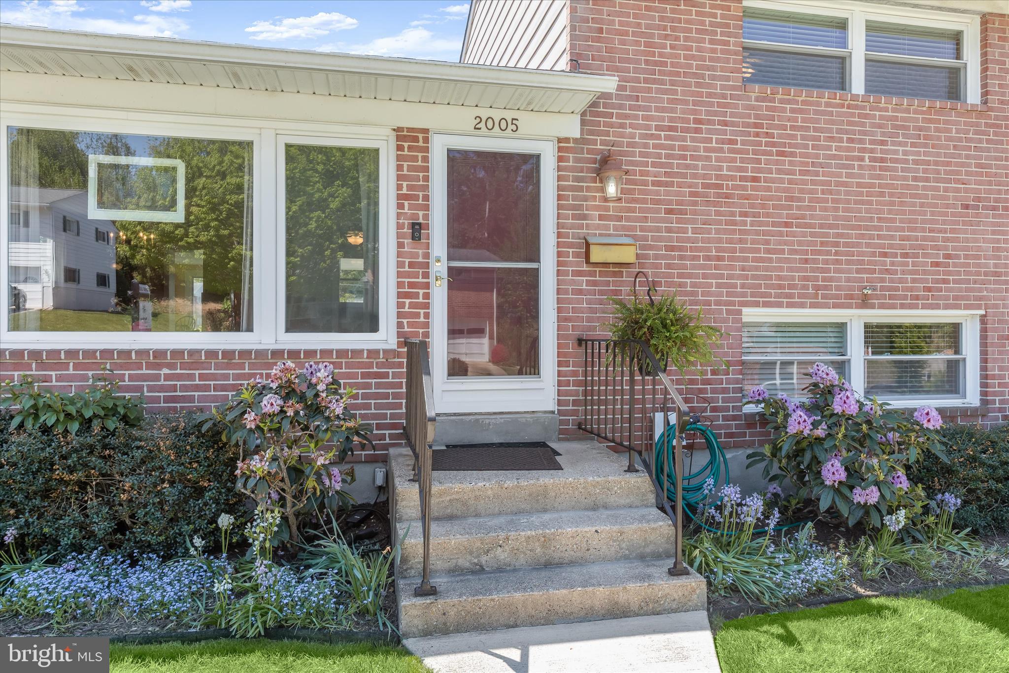 ROLLINGWOOD - Residential