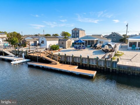 Homes For Sale - 14 S Los Angeles Drive<br/> TUCKERTON, NJ 08087