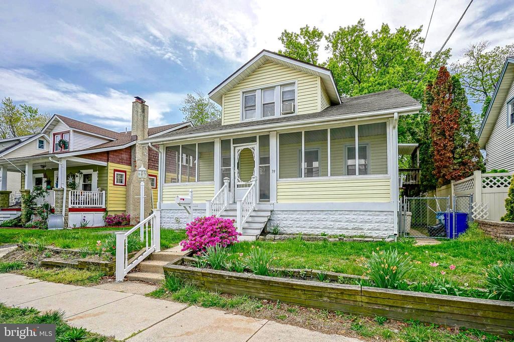 Photo of 39 Watkins Avenue, WOODBURY, NJ 08096 (MLS # NJGL2072126)