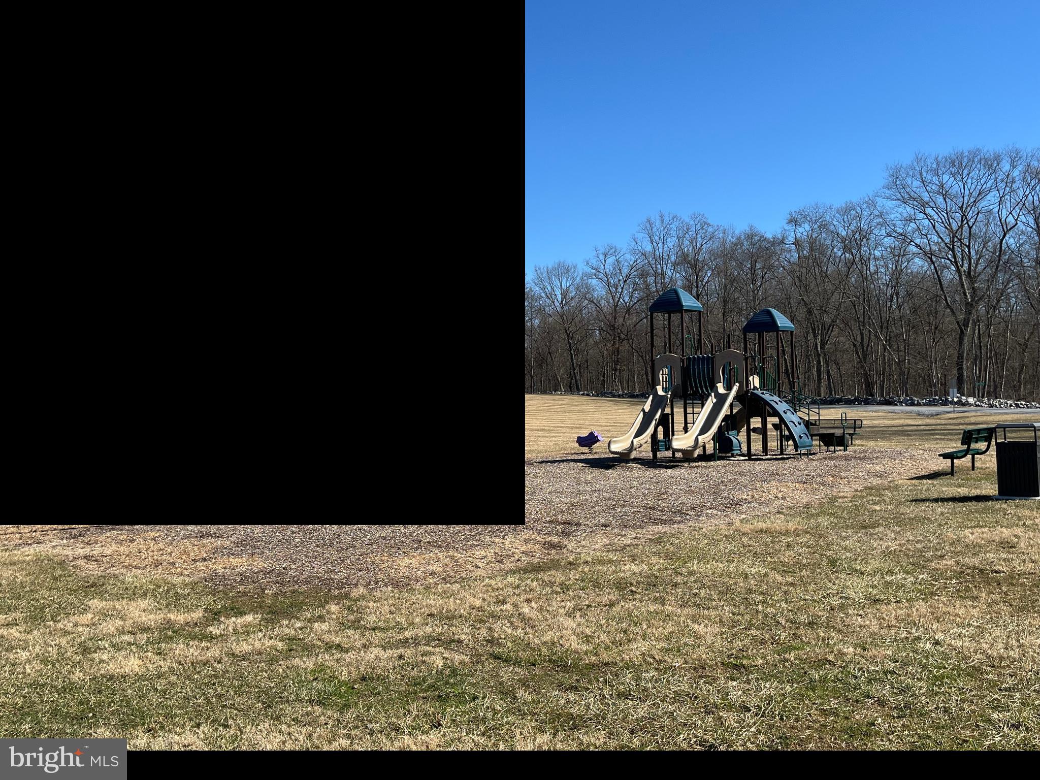 BROOKFIELD ON THE POTOMAC - Residential