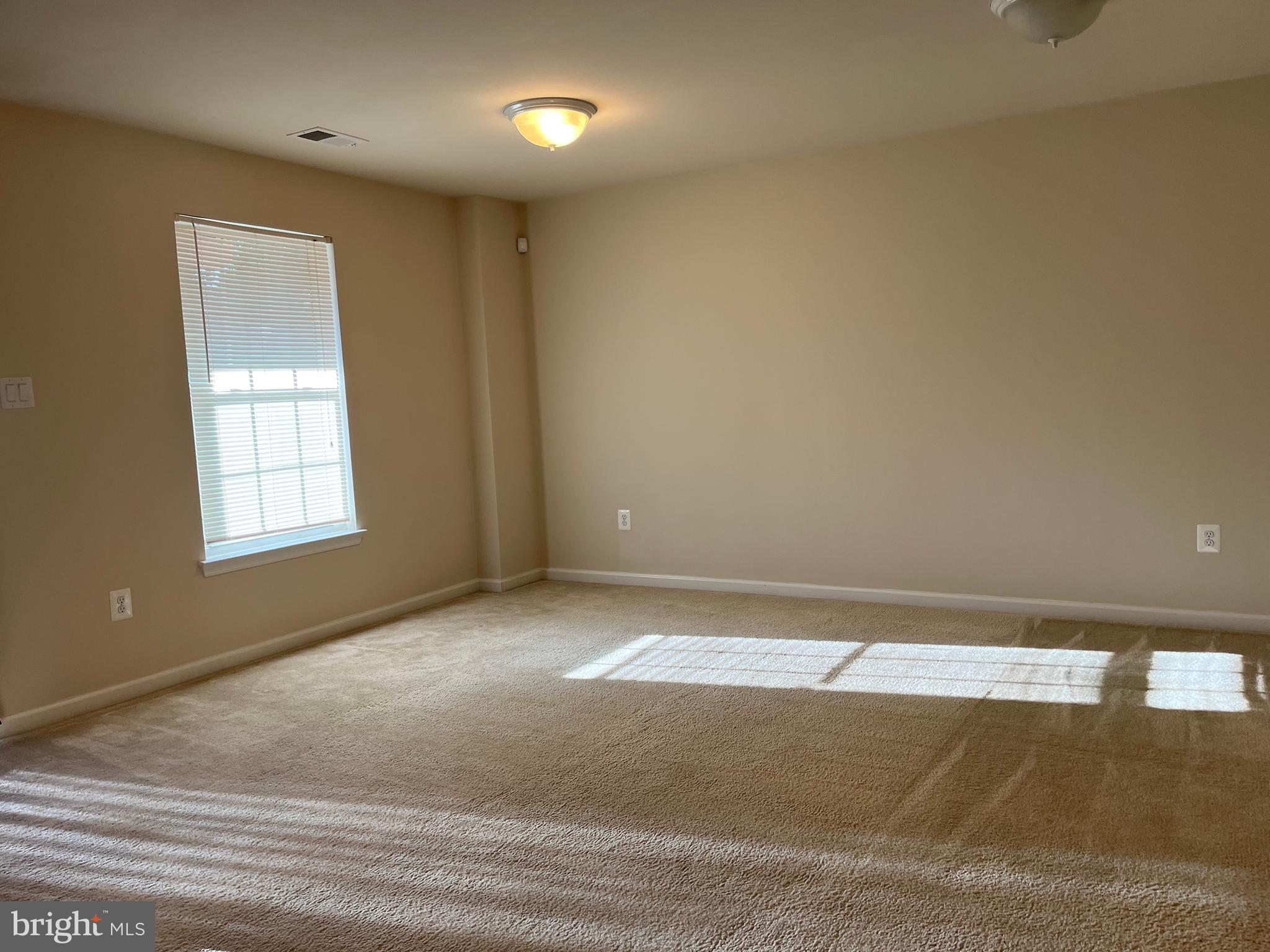 BROOKFIELD ON THE POTOMAC - Residential