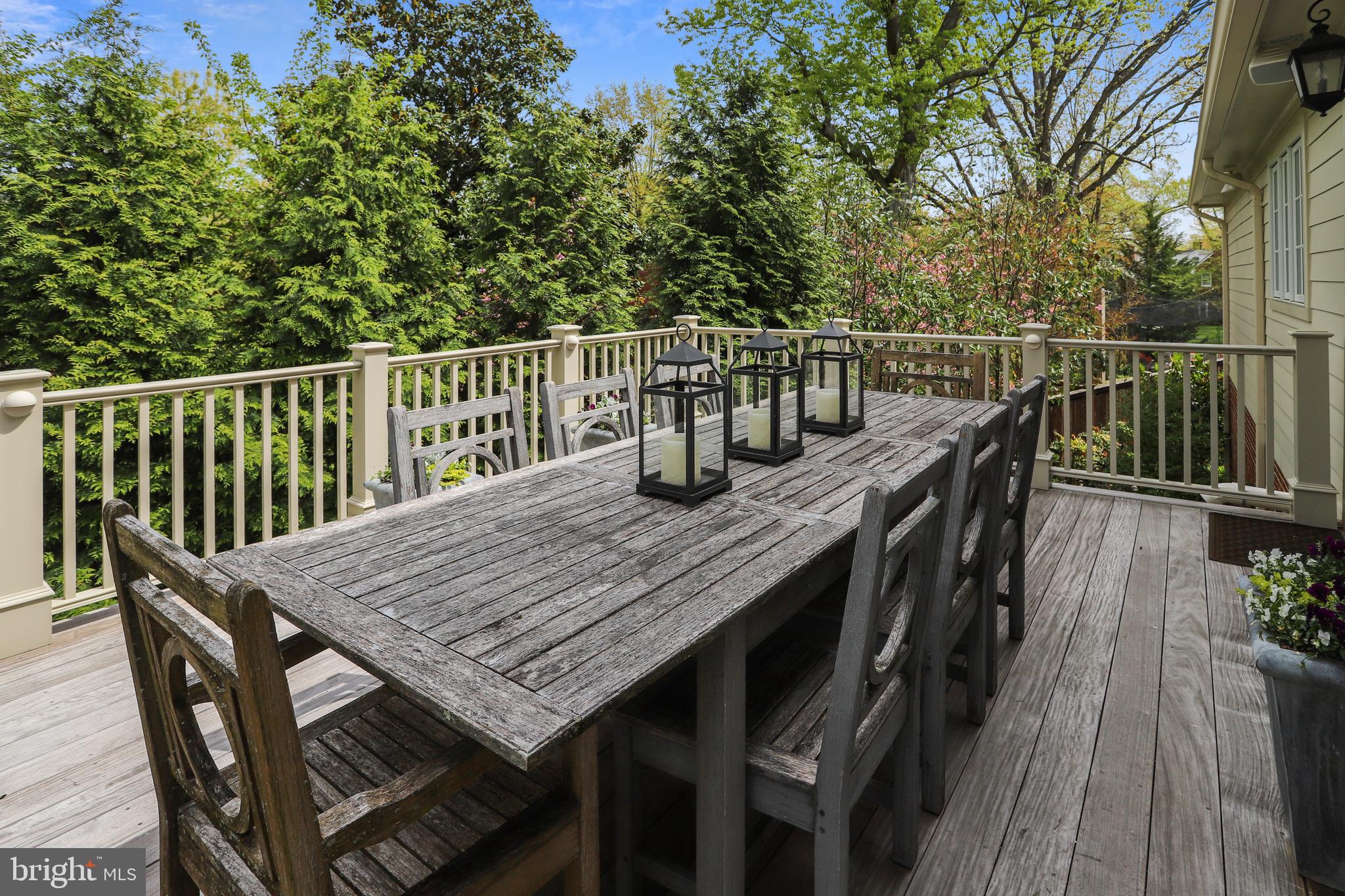 SHERWOOD FOREST - Residential