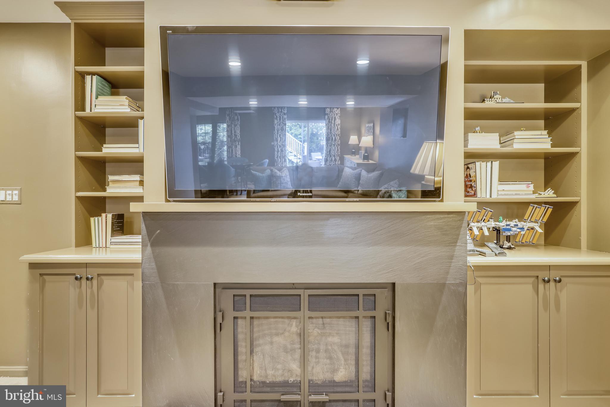 SHERWOOD FOREST - Residential