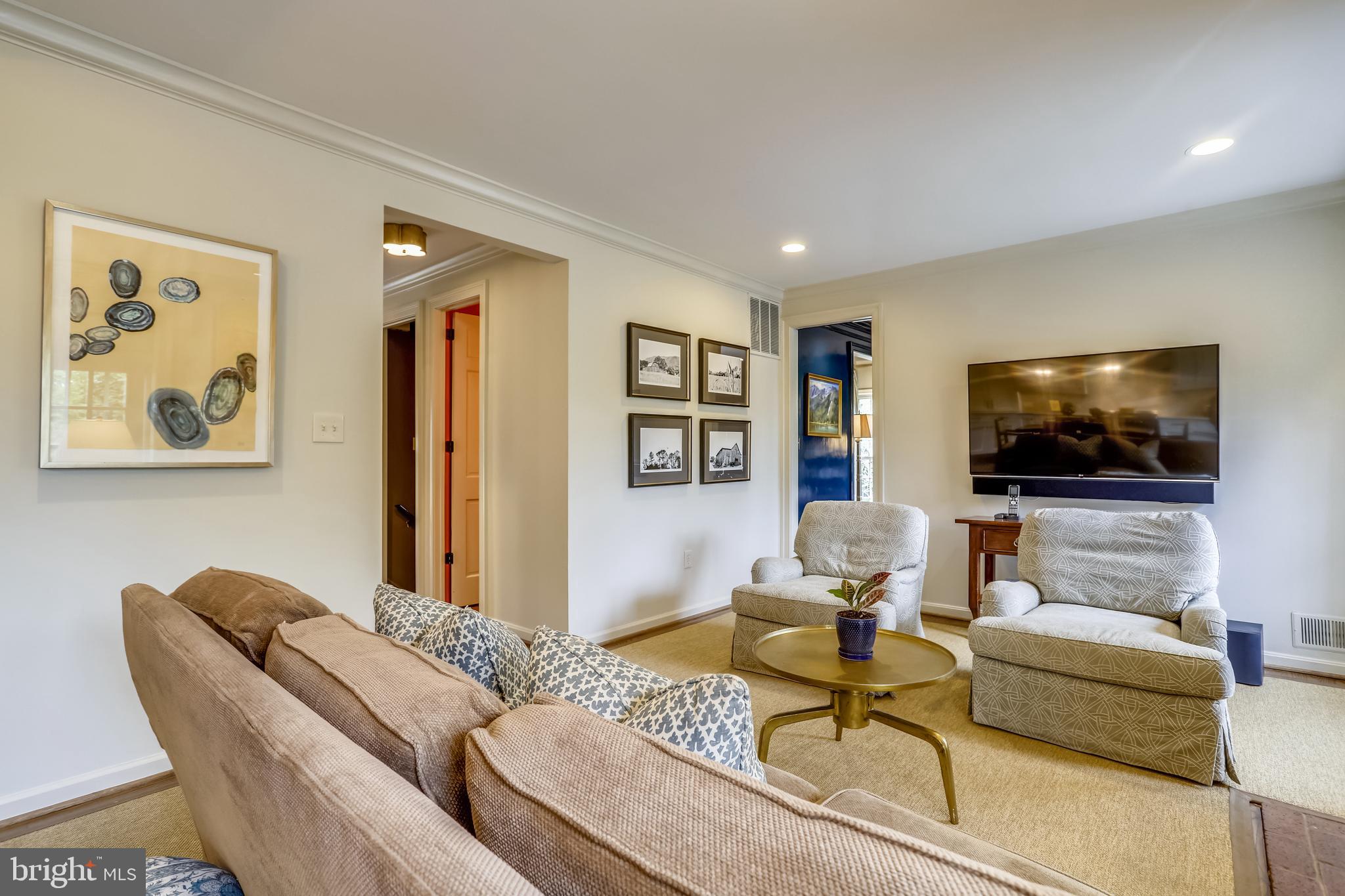 SHERWOOD FOREST - Residential