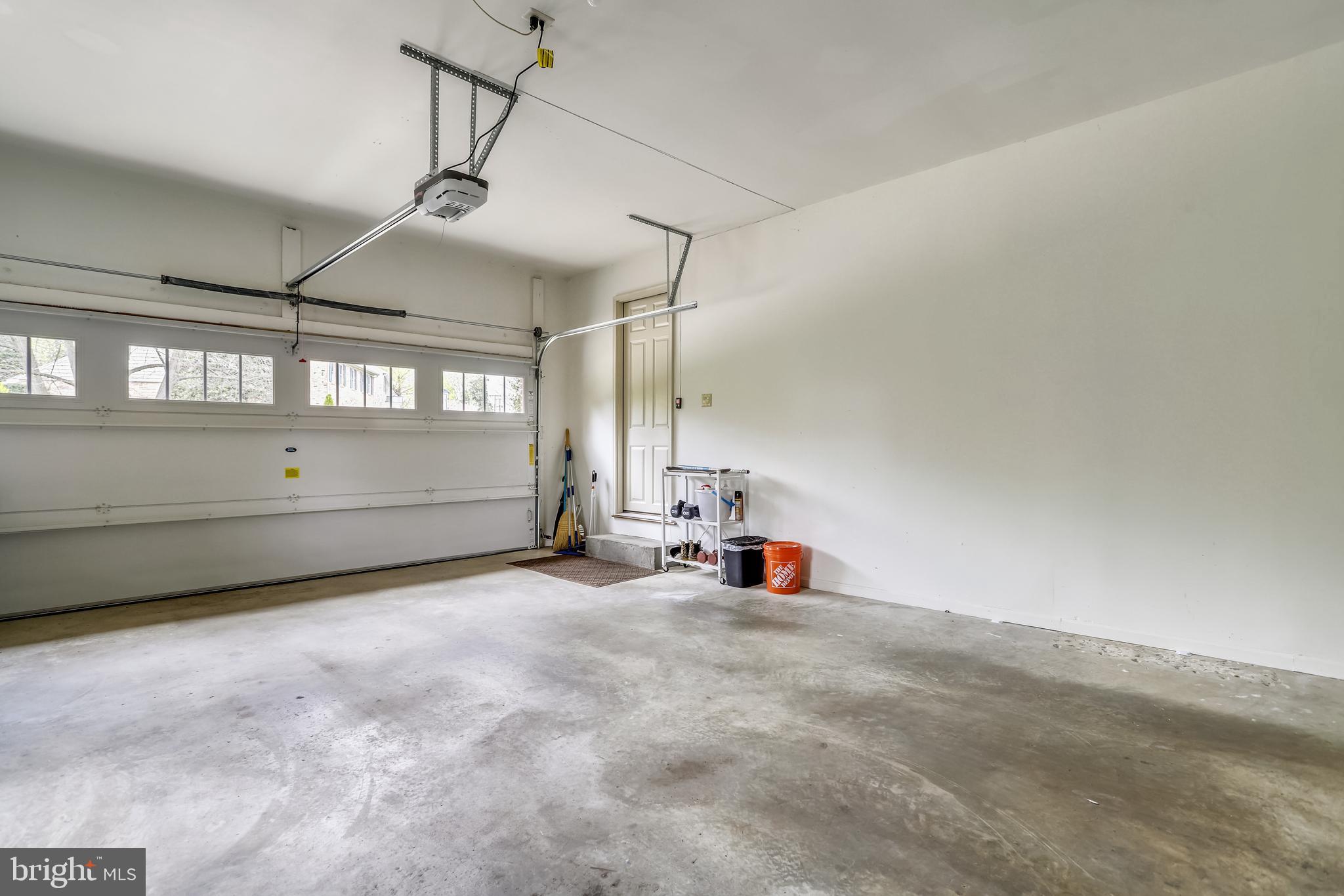 SHERWOOD FOREST - Residential