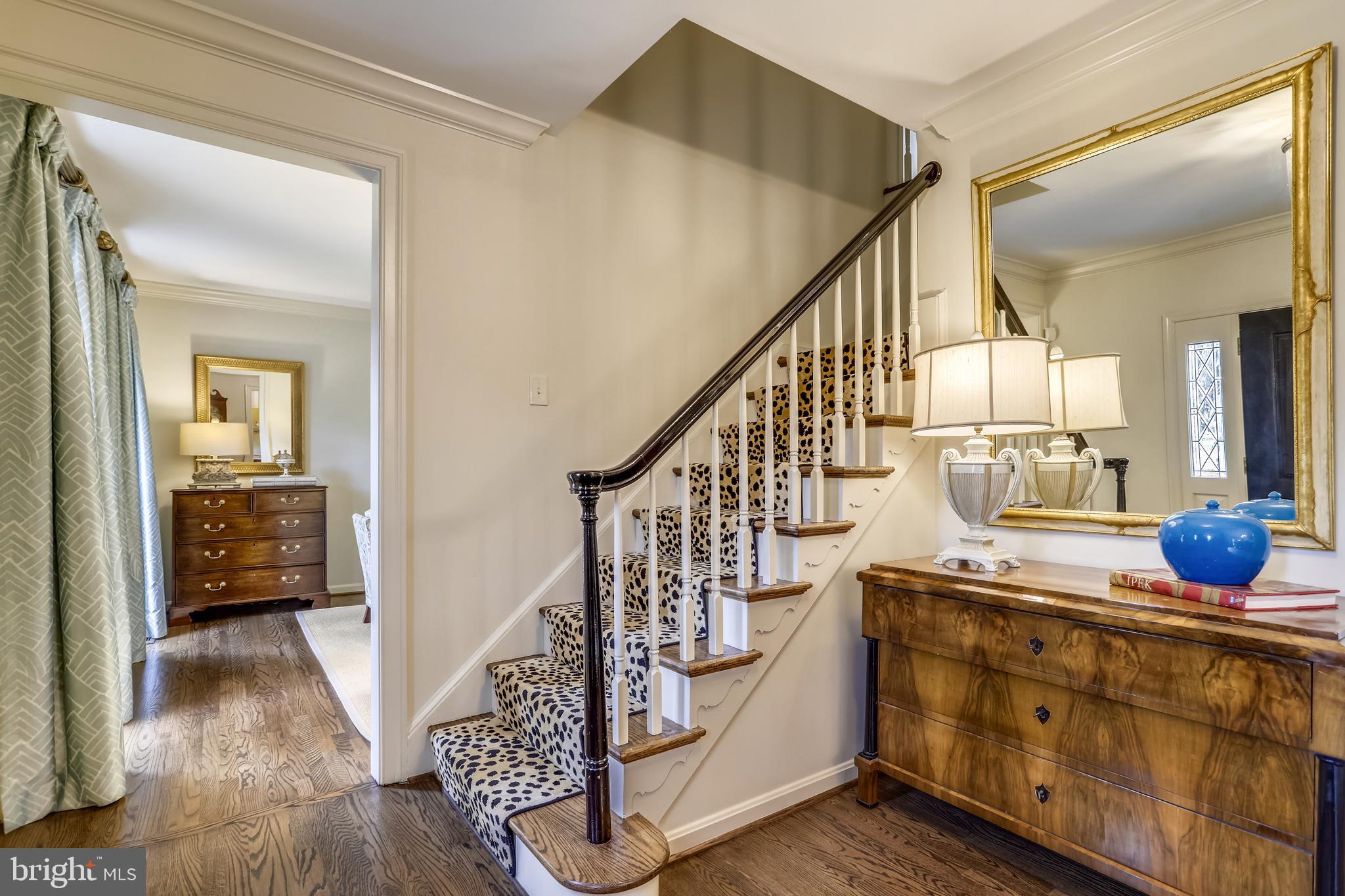 SHERWOOD FOREST - Residential