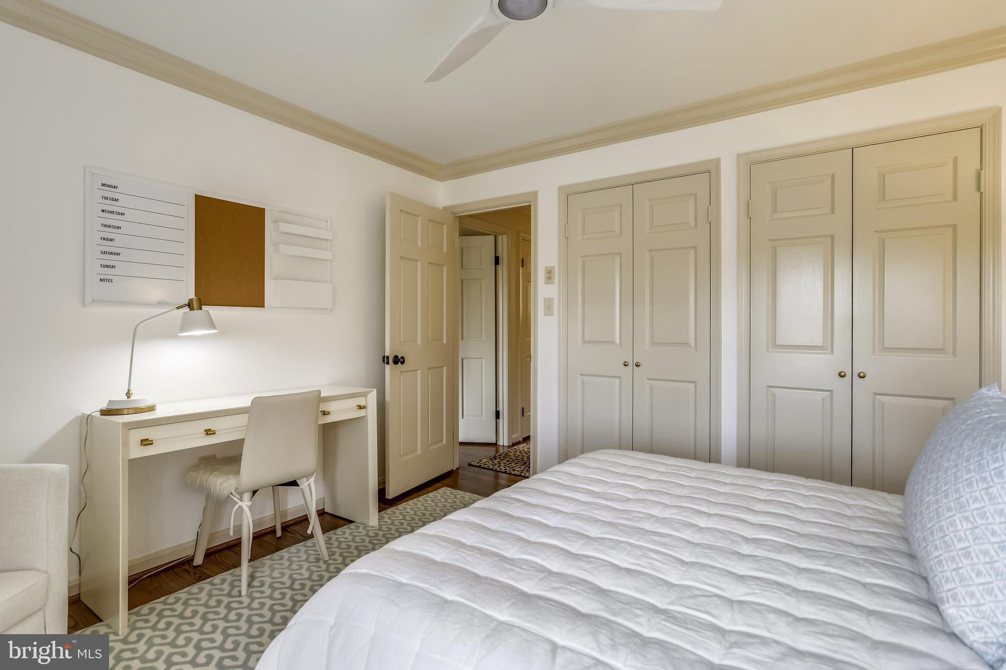 SHERWOOD FOREST - Residential