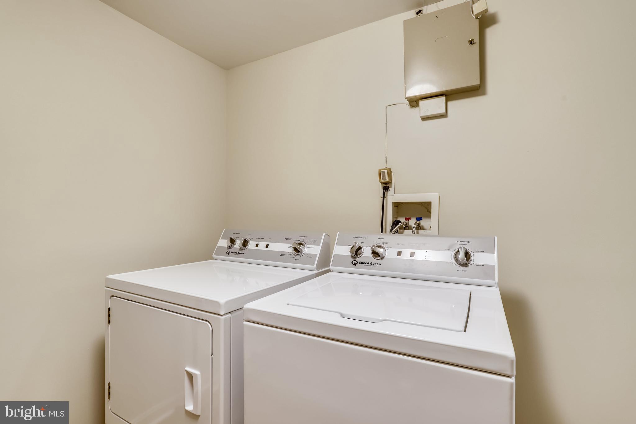 SHERWOOD FOREST - Residential