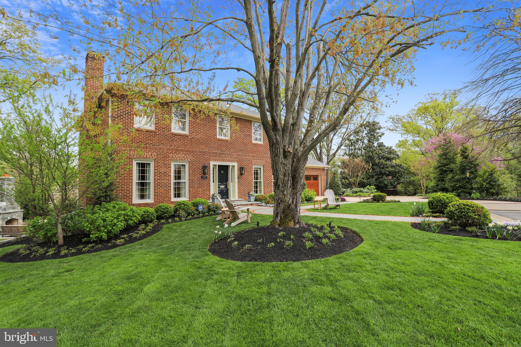 SHERWOOD FOREST - Residential