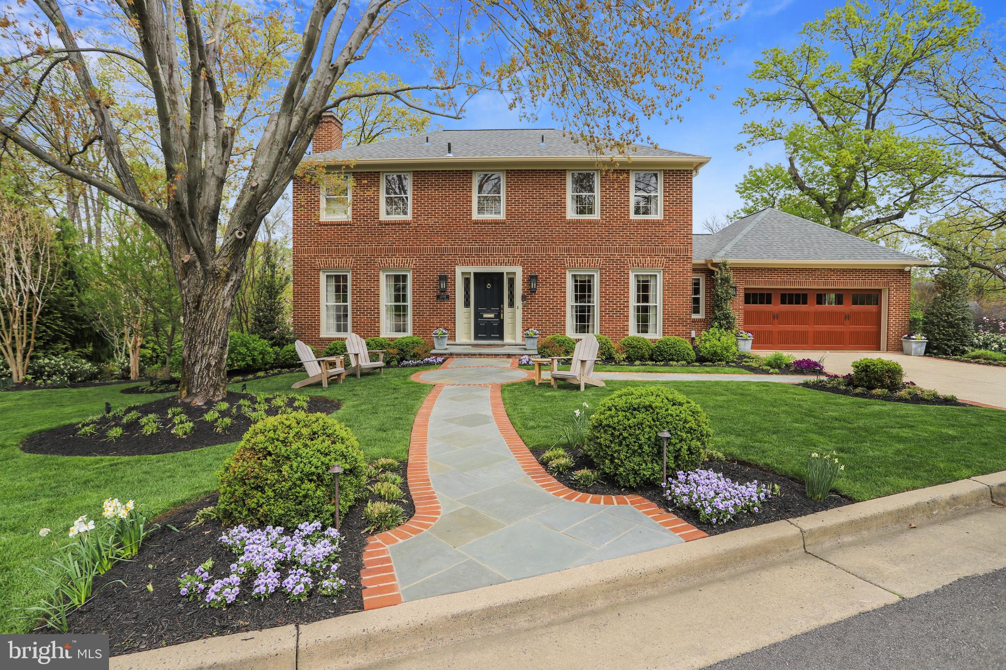 SHERWOOD FOREST - Residential