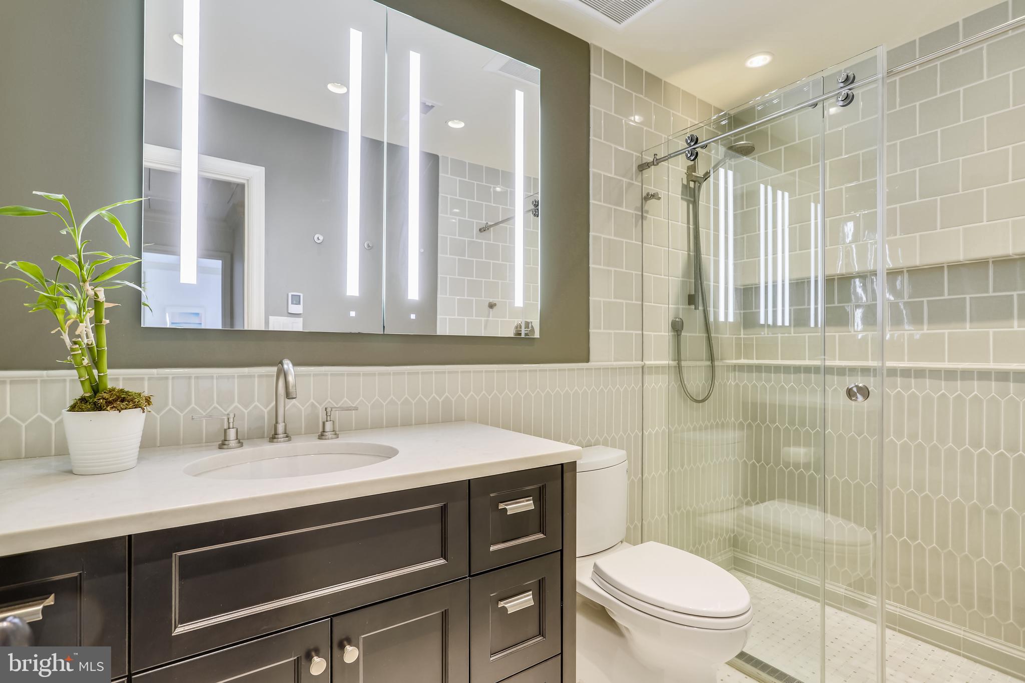 SHERWOOD FOREST - Residential