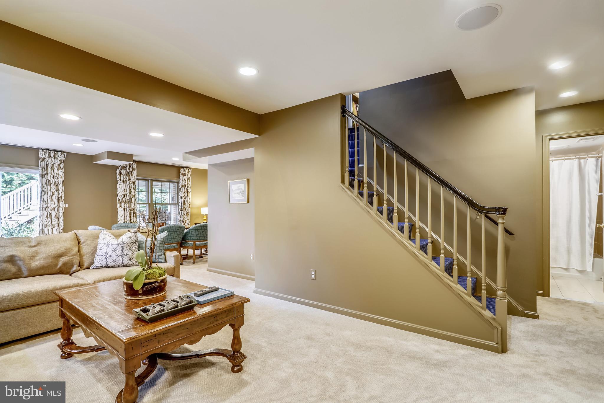 SHERWOOD FOREST - Residential