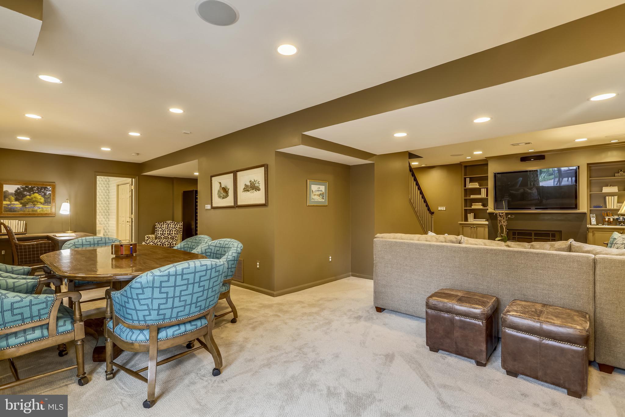 SHERWOOD FOREST - Residential