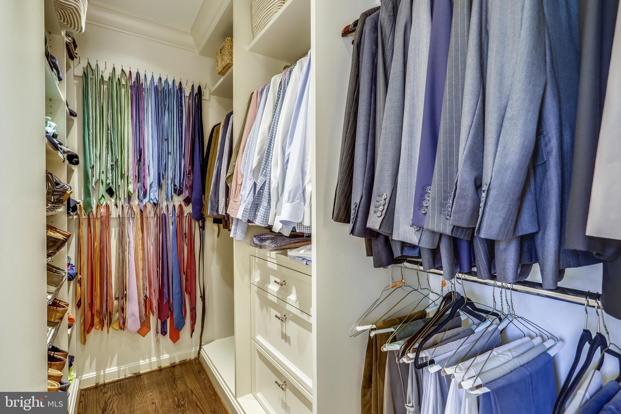 SHERWOOD FOREST - Residential