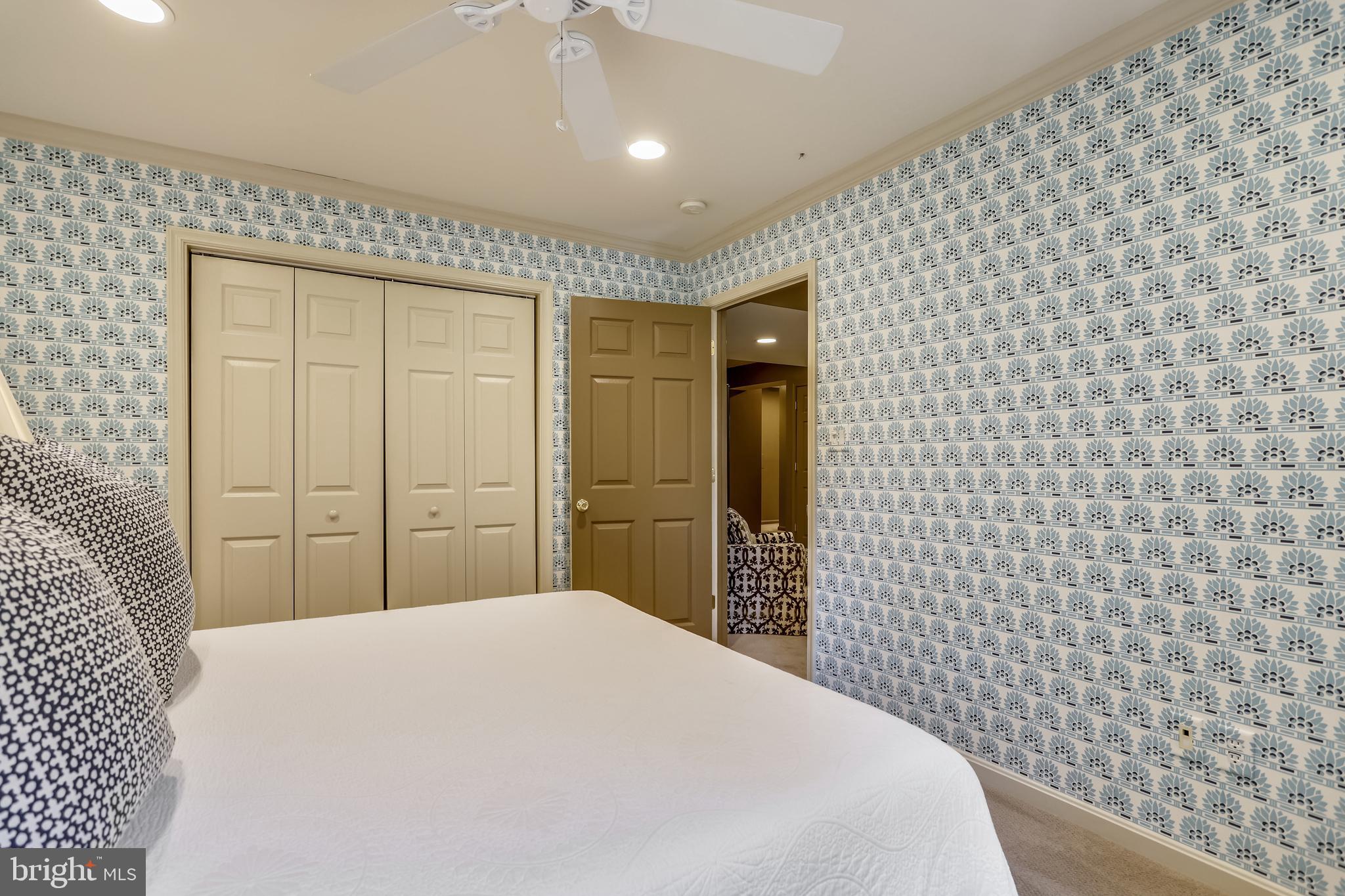 SHERWOOD FOREST - Residential