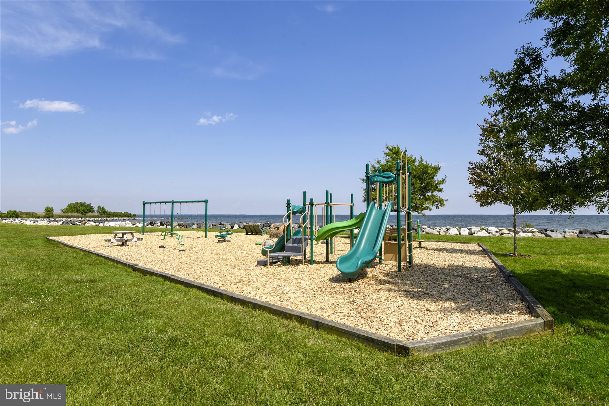 CEDARHURST ON THE BAY - Residential