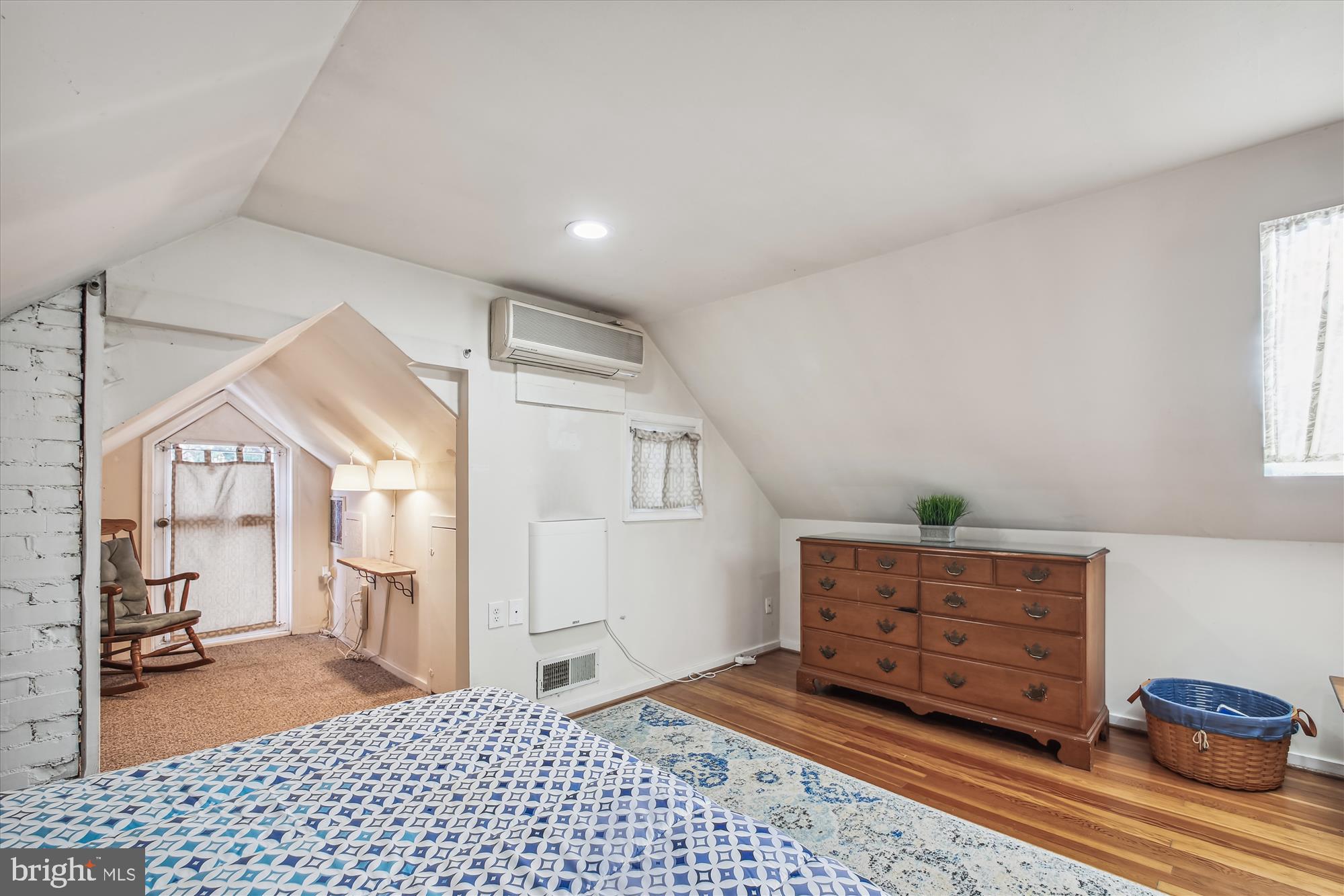 CEDARHURST ON THE BAY - Residential