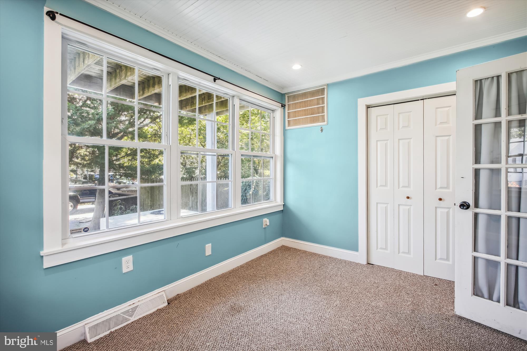 CEDARHURST ON THE BAY - Residential