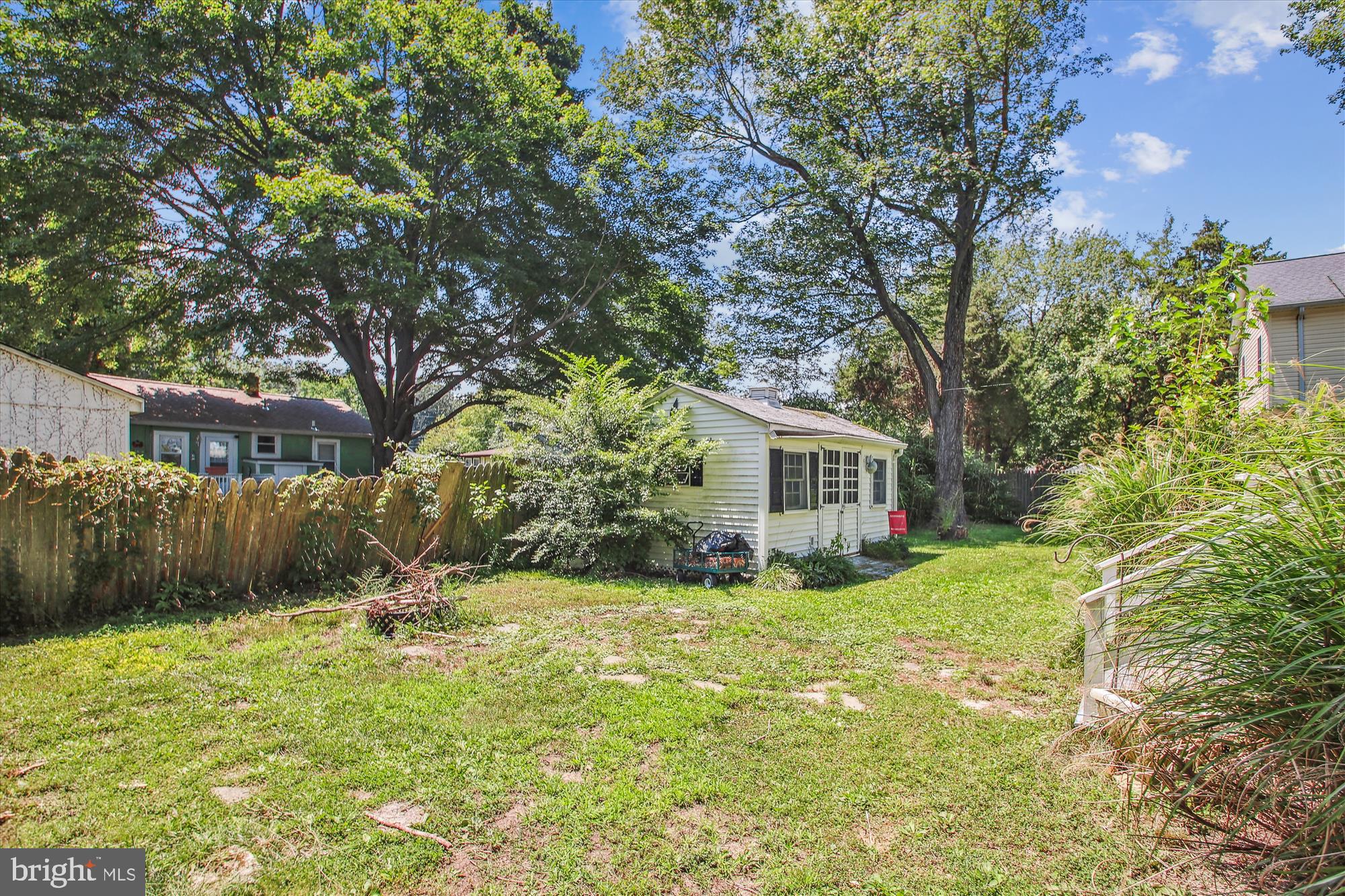 CEDARHURST ON THE BAY - Residential