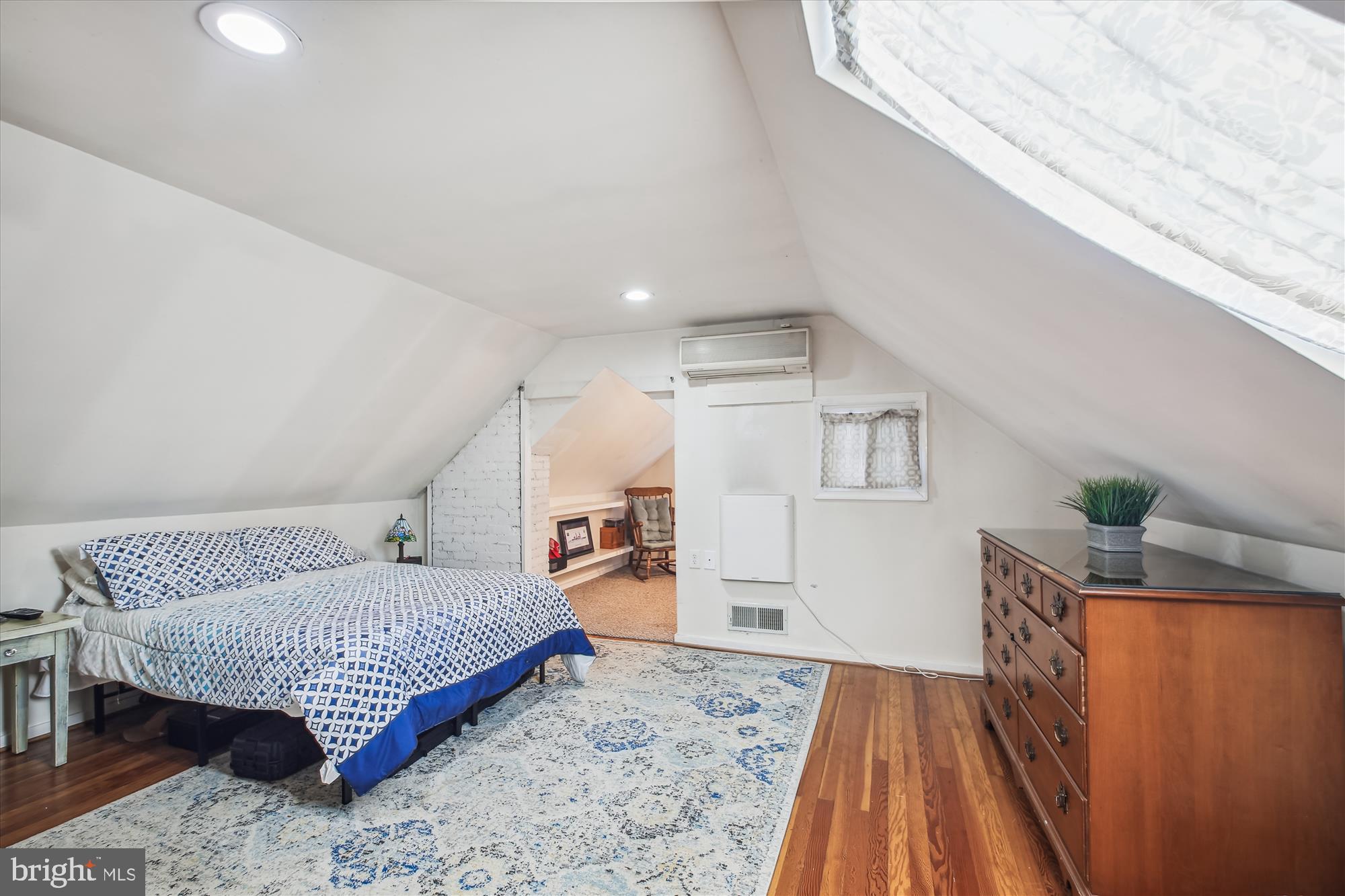 CEDARHURST ON THE BAY - Residential