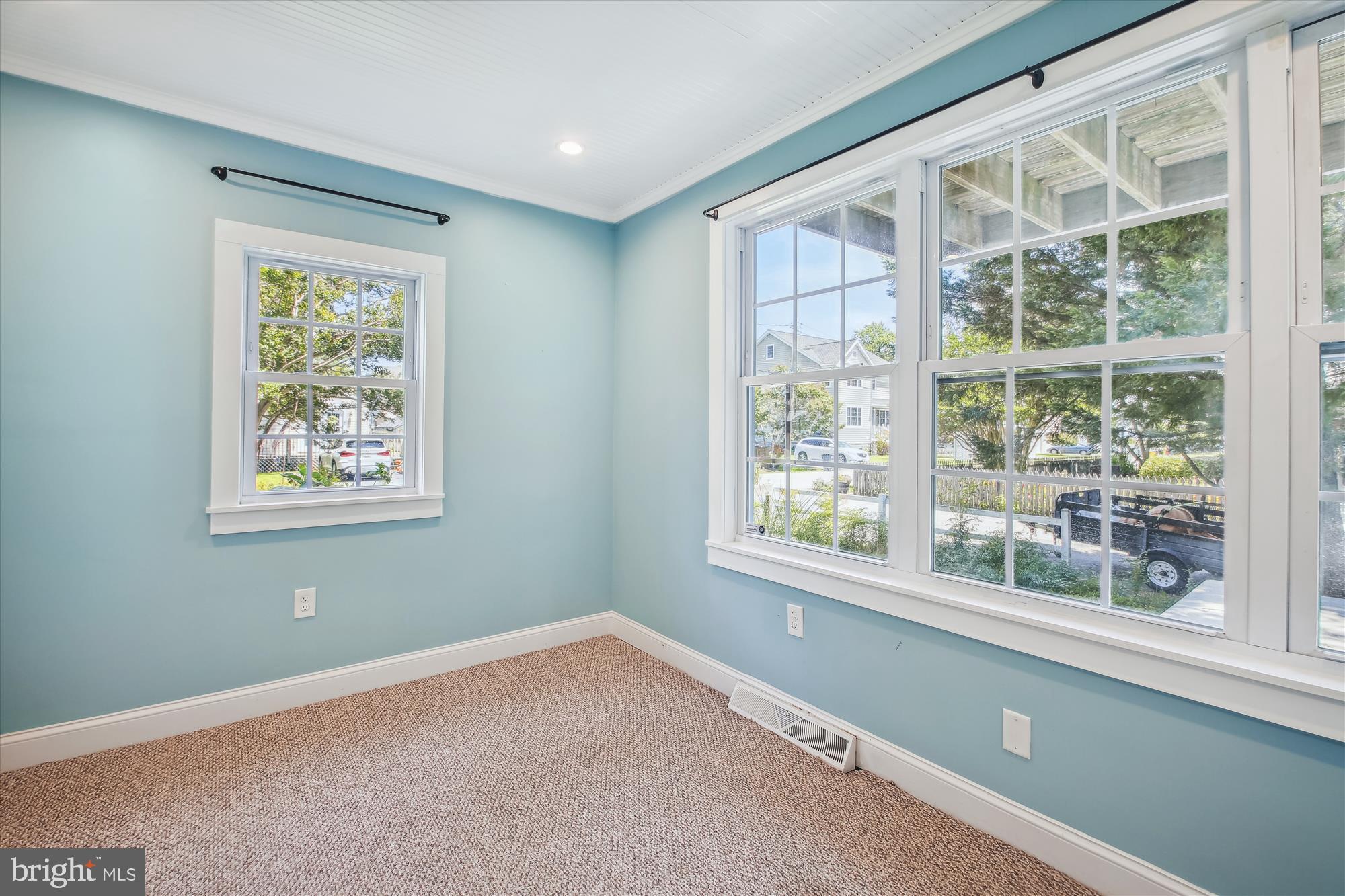 CEDARHURST ON THE BAY - Residential